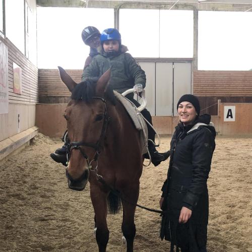 Kind reitet 5