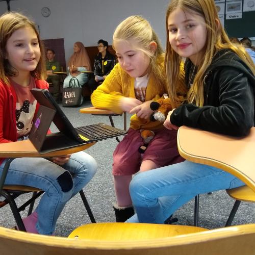 Kinder am ipad4