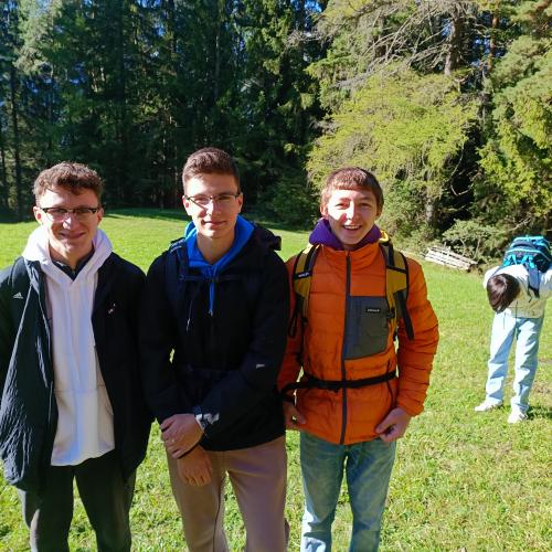 3 Buben lachen