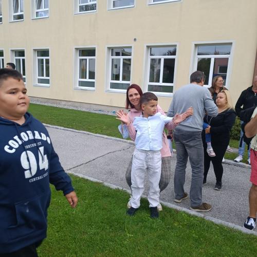 Assistent mit Lehrerin